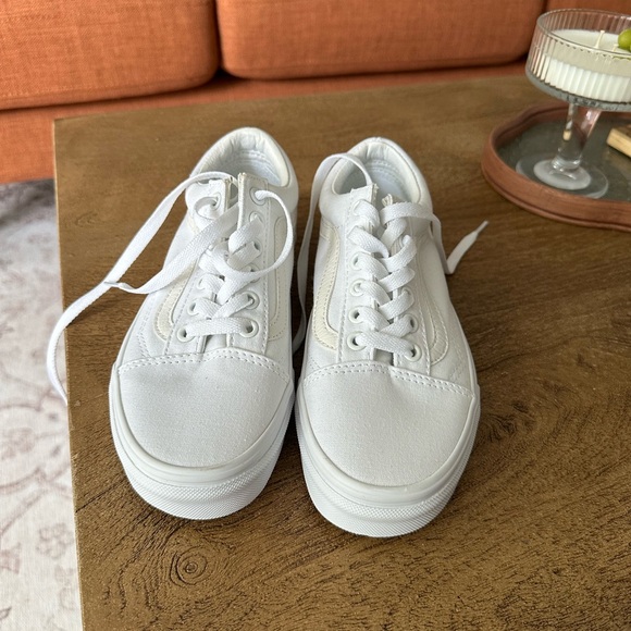 Vans Shoes - White vans
